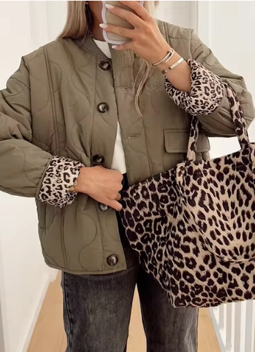 LEO-VINTAGE QUILTED JACKET, Finished in Leopard print.